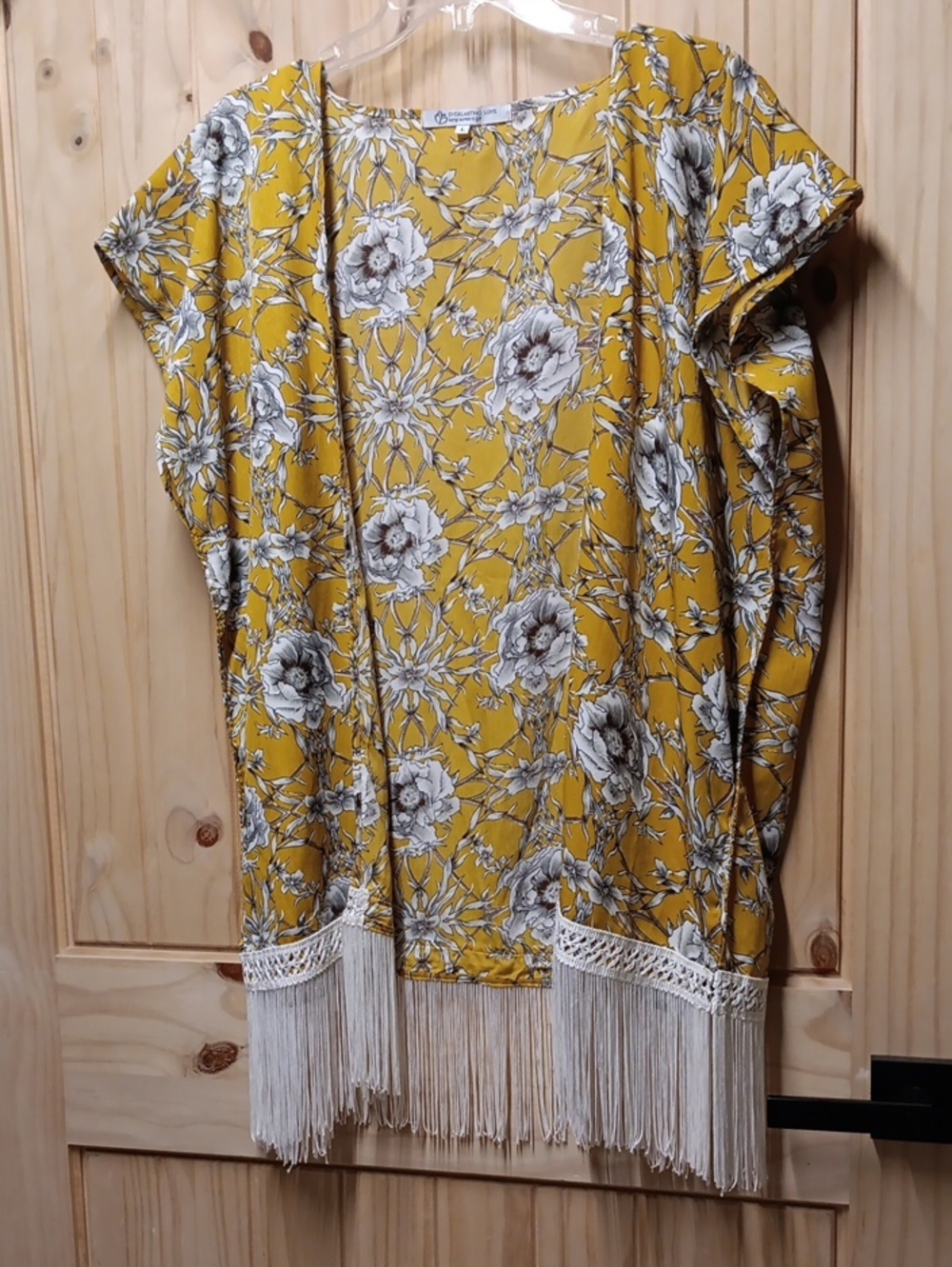 Everlasting Love Floral Fringe Kimono  EUC